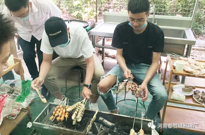 都赞城玫瑰庄园烧烤